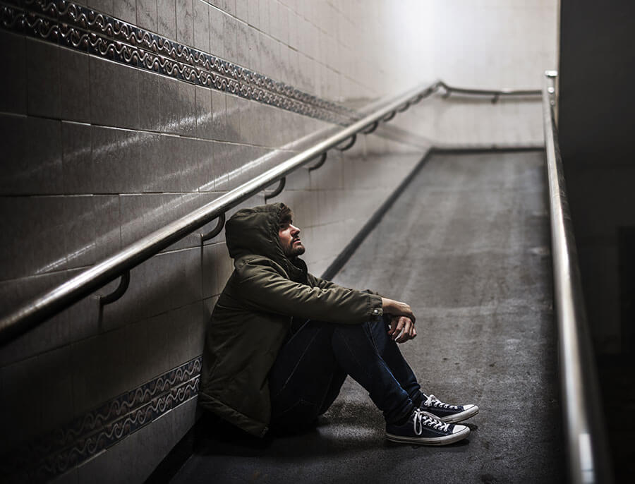 Man in tunnel could use a Florida drug treatment center.