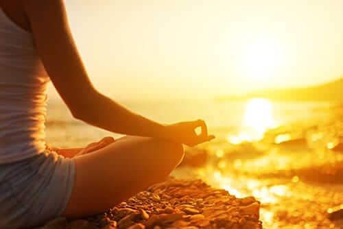 a holistic drug rehab may include yoga at sunrise