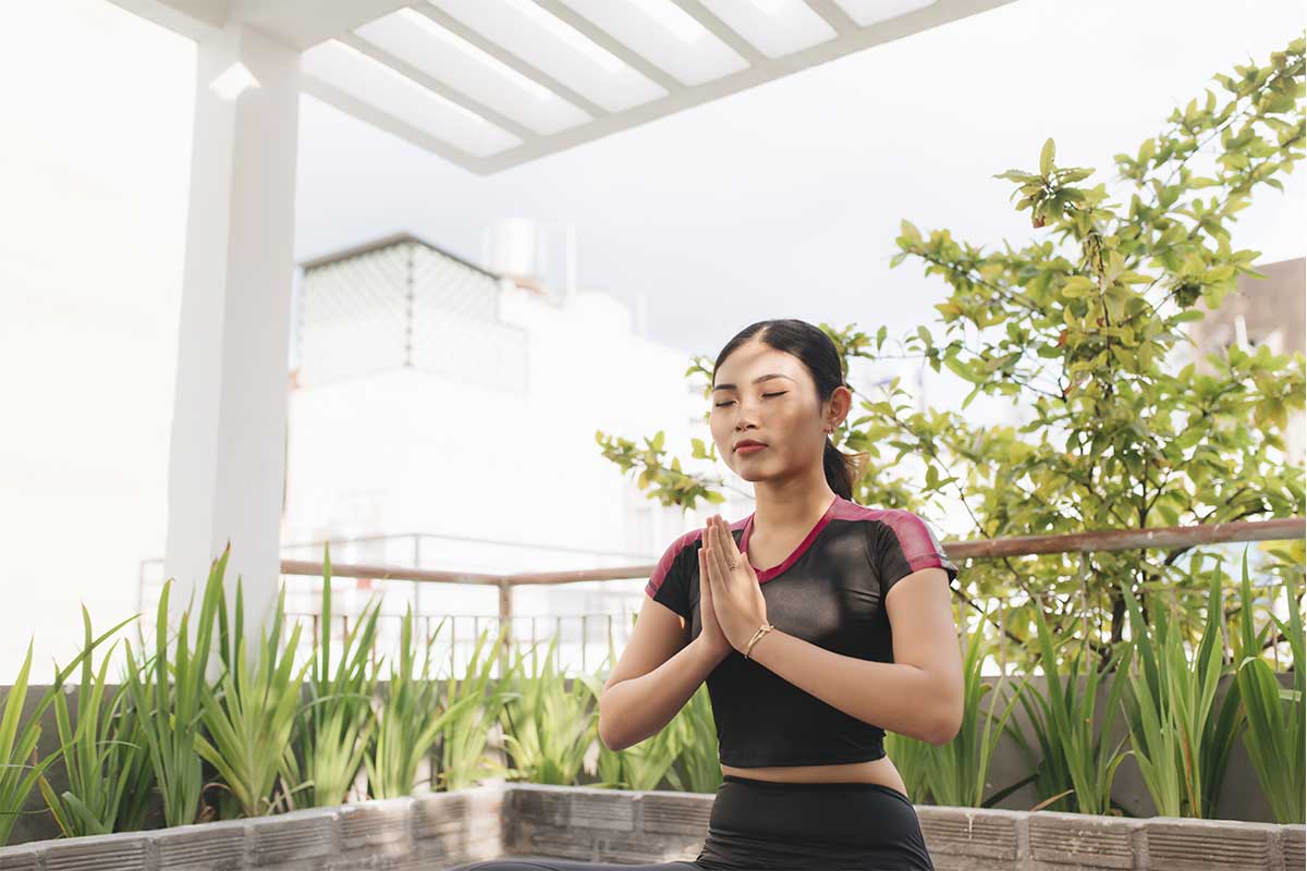 woman meditation in luxury drug rehab center in florida