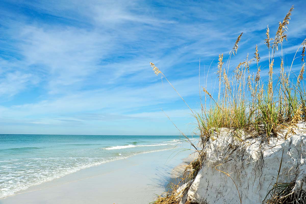 beach scenery outside of drug rehab in Florida