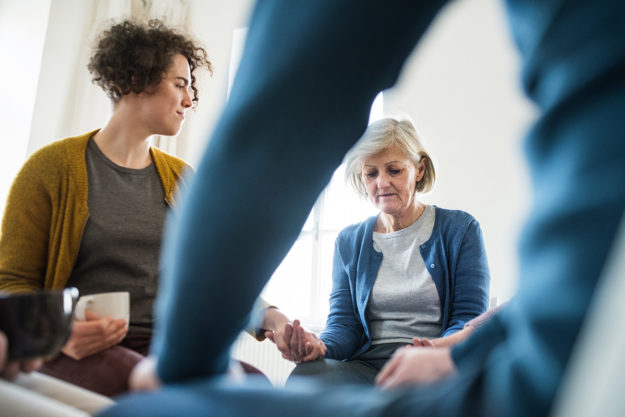 women's therapy group meeting at the alcohol recovery center in florida